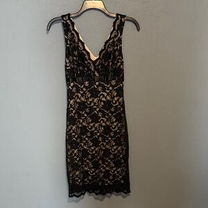 Chic Black Lace Chemise L